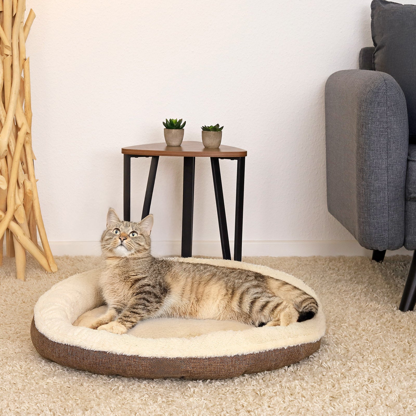 Kattenbed met pluche in donutvorm